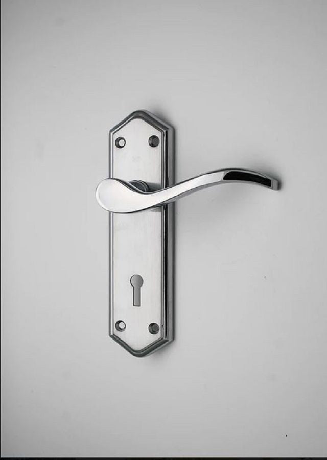 Grantham Nickel Plate Keyhole Door Handle - burkes_Hardware